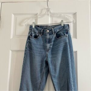 American Eagle Mom Jeans Size 2